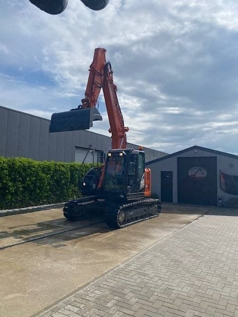 Hitachi ZX 135 US-6 - Багер гасеничар: слика 3 Hitachi ZX 135 US-6 - Багер гасеничар: слика 3