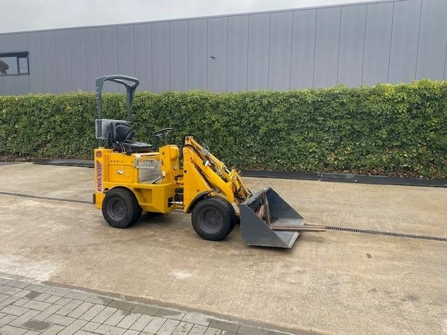 Knikmops KM 100 - Натоварувач на тркала: слика 2 Knikmops KM 100 - Натоварувач на тркала: слика 2