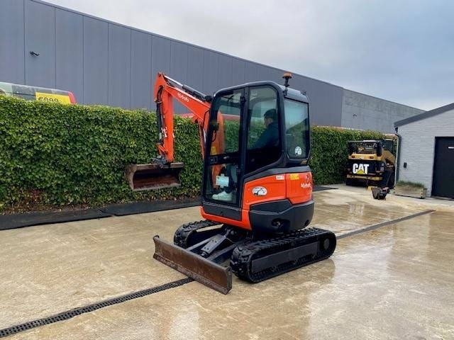 Kubota U 27-4 - Мини багер: слика 3 Kubota U 27-4 - Мини багер: слика 3