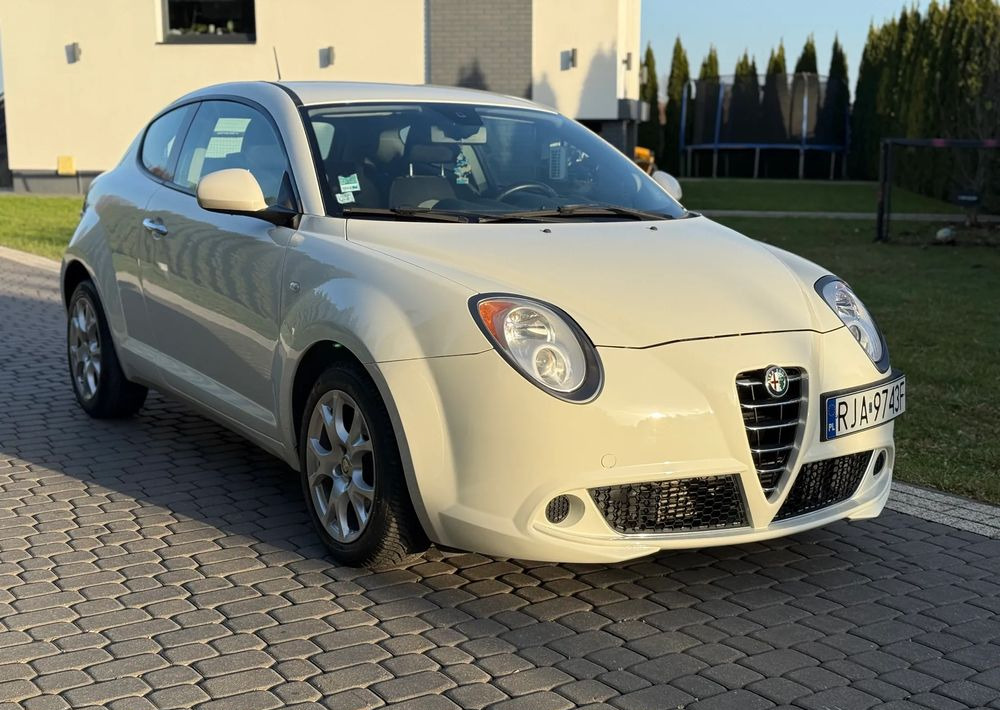 Alfa Romeo Mito - Автомобил: слика 3 Alfa Romeo Mito - Автомобил: слика 3