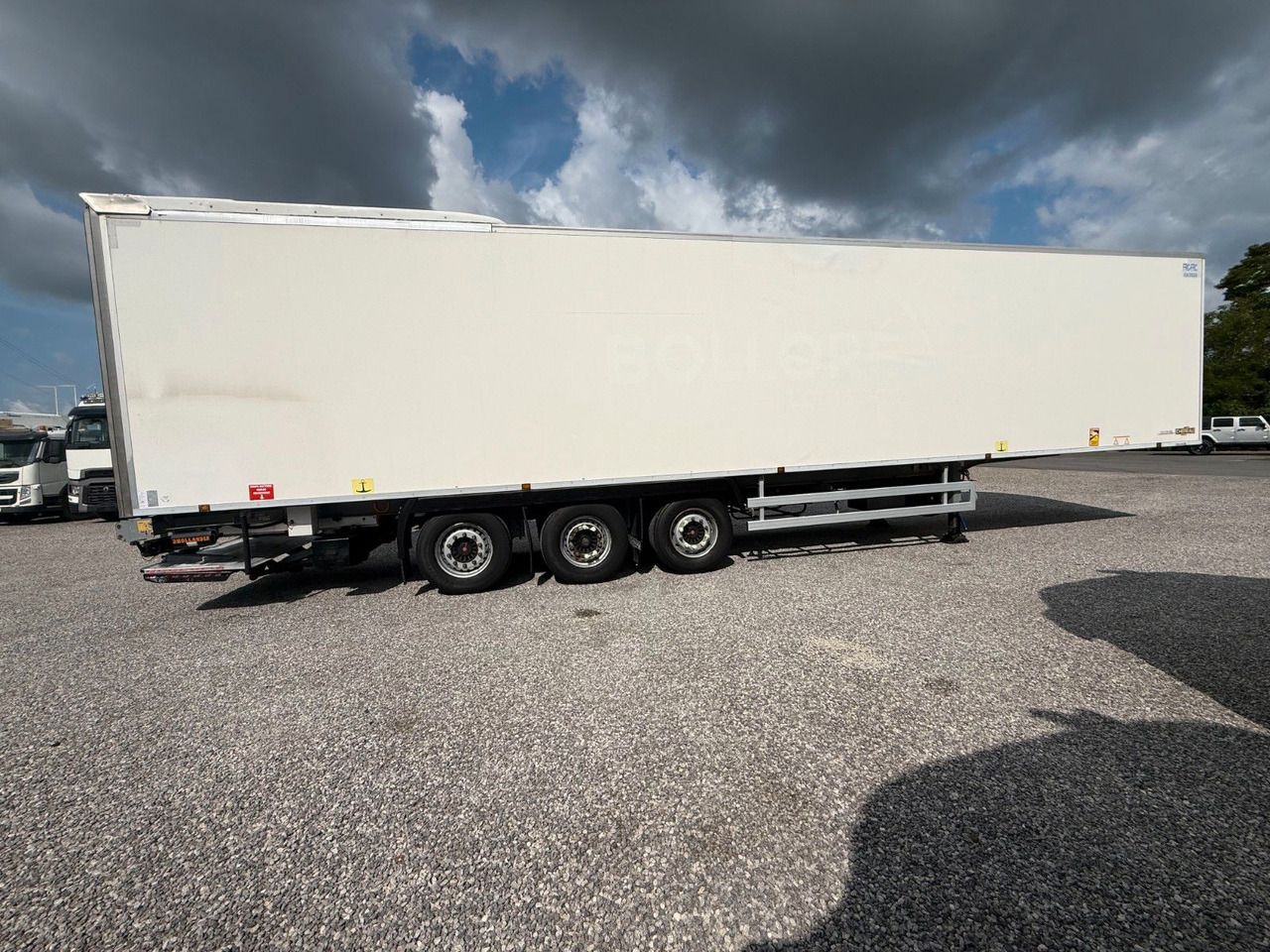 Chereau THERMO KING SLXe DIESEL/ELECTRIC SAF - Полуприколка ладилник: слика 4 Chereau THERMO KING SLXe DIESEL/ELECTRIC SAF - Полуприколка ладилник: слика 4