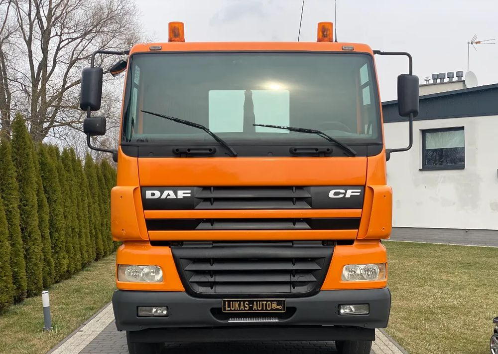 DAF CF 85.340 6X4 MANUAL - Камион со кука за подигање: слика 2 DAF CF 85.340 6X4 MANUAL - Камион со кука за подигање: слика 2