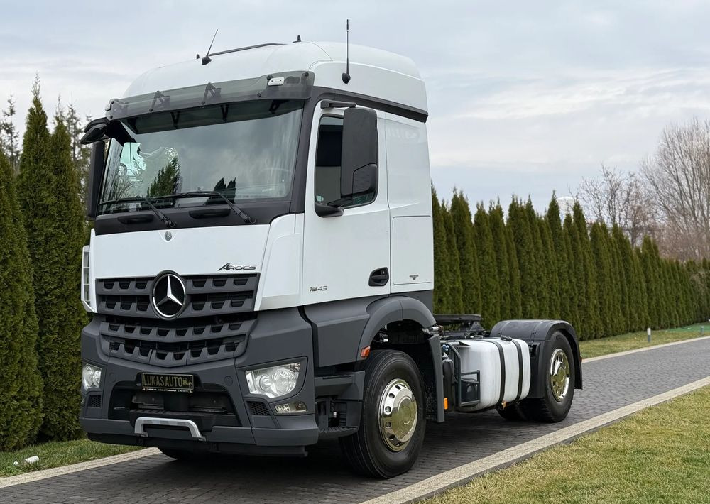 Mercedes-Benz AROCS 1843 HYDRAULIKA - Камион влекач: слика 1 Mercedes-Benz AROCS 1843 HYDRAULIKA - Камион влекач: слика 1
