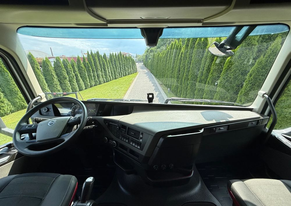 Камион влекач Volvo FH 500 PARK COOL: слика 12