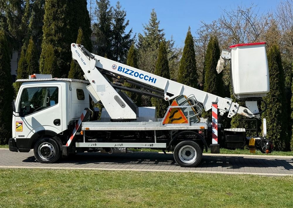 Nissan CABSTAR 16 M MANUAL - Камион со подигачка кошница: слика 4 Nissan CABSTAR 16 M MANUAL - Камион со подигачка кошница: слика 4
