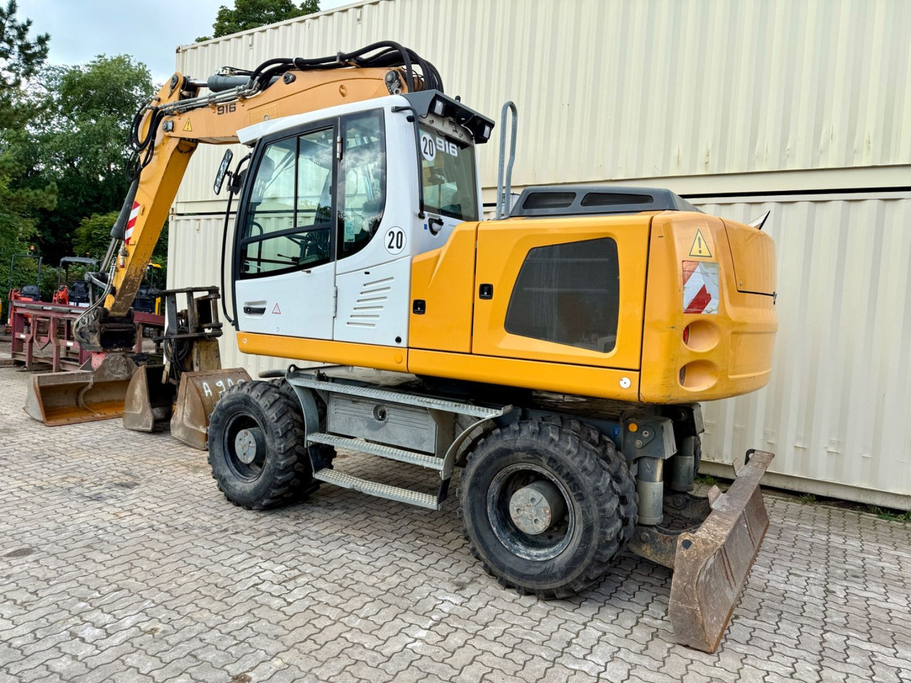 Liebherr A916 / Deutsche Maschine / Löffel + Greifer - Багер на тркала: слика 3 Liebherr A916 / Deutsche Maschine / Löffel + Greifer - Багер на тркала: слика 3