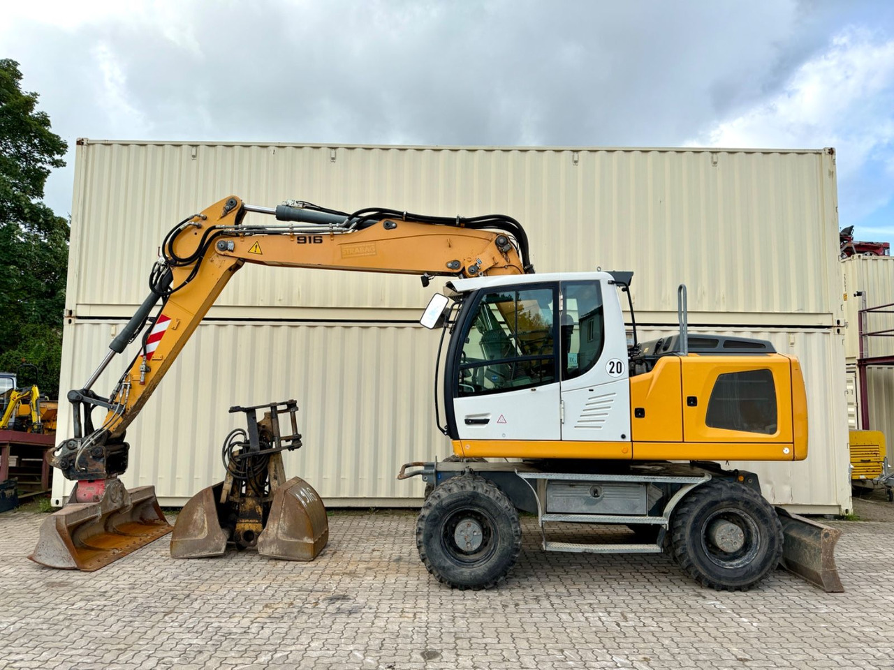 Liebherr A916 / Deutsche Maschine / Löffel + Greifer - Багер на тркала: слика 2 Liebherr A916 / Deutsche Maschine / Löffel + Greifer - Багер на тркала: слика 2