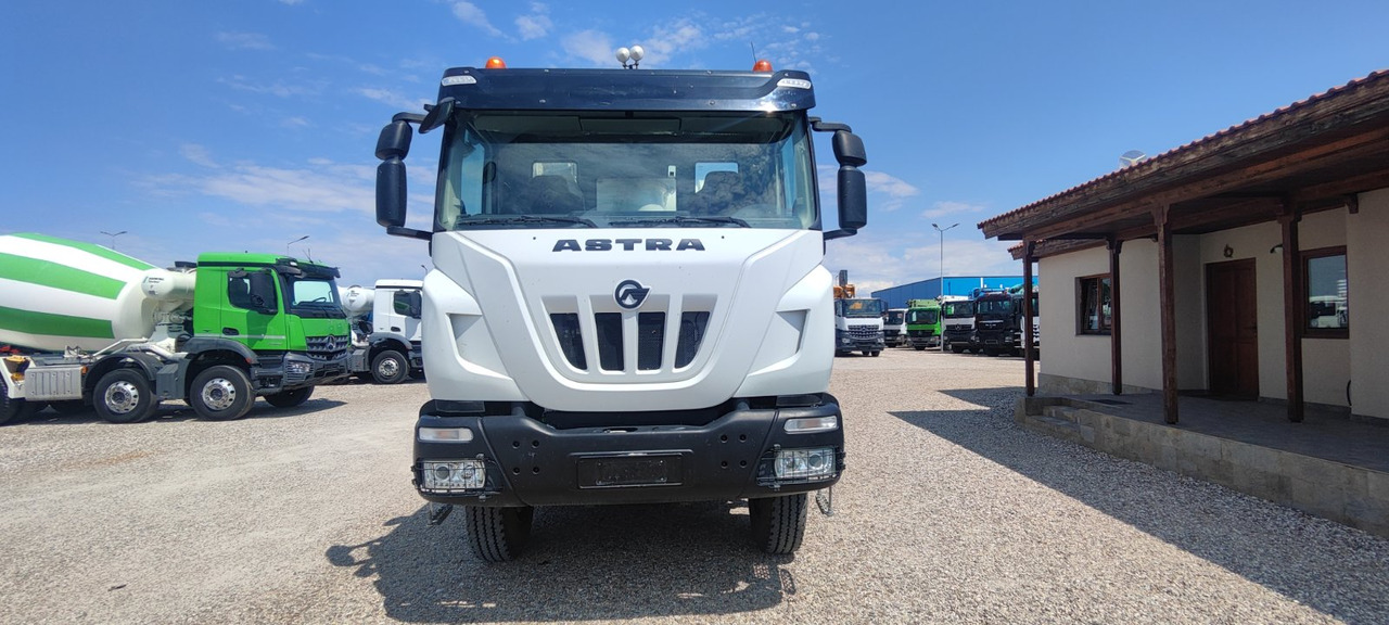 ASTRA HD9 84.51 CIFA MAGNUM MK32L - Камион со бетонска пумпа: слика 2 ASTRA HD9 84.51 CIFA MAGNUM MK32L - Камион со бетонска пумпа: слика 2