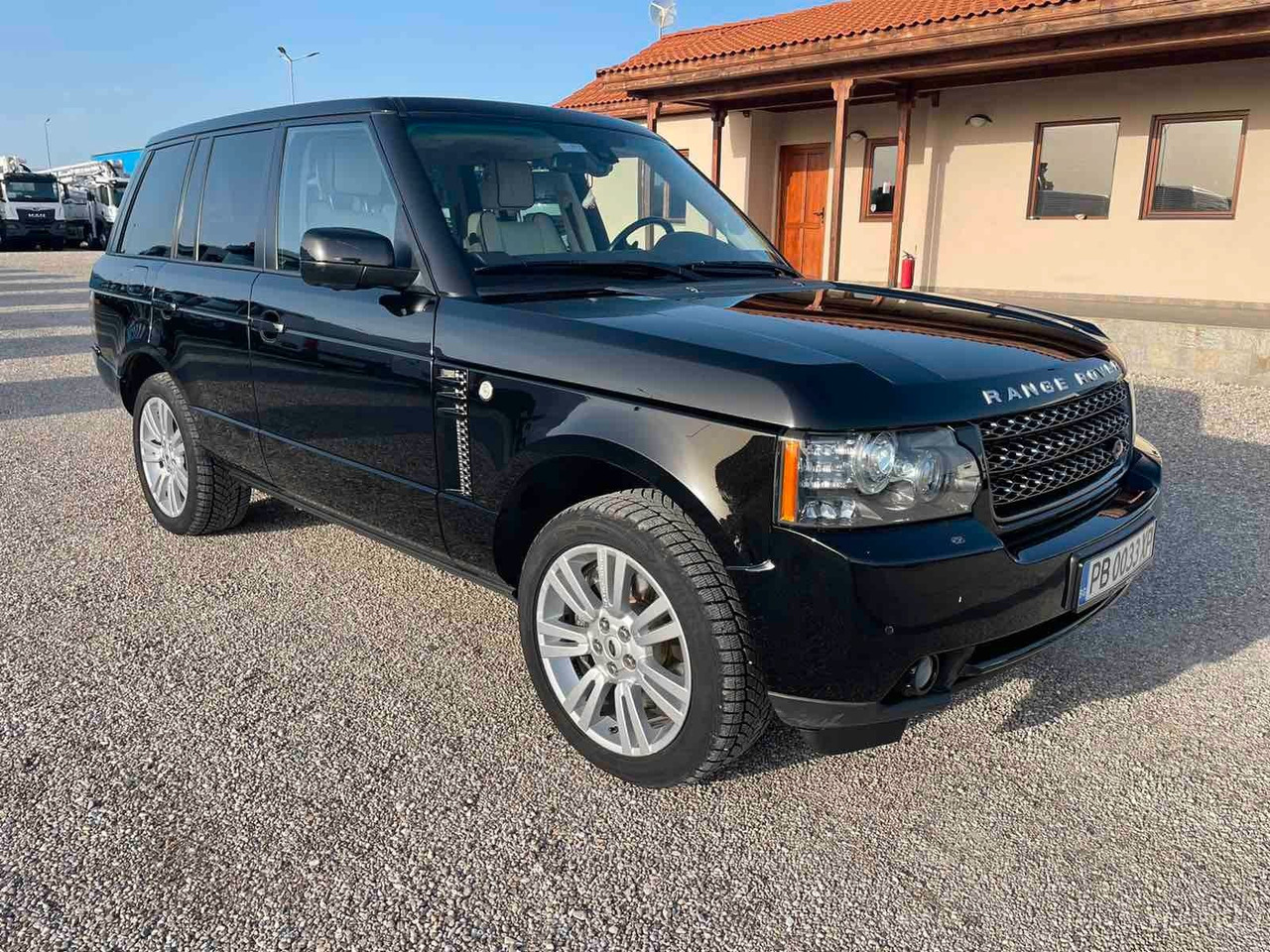 Land Rover Range Rover Vogue 4.4 TDV8 - SUV: слика 1 Land Rover Range Rover Vogue 4.4 TDV8 - SUV: слика 1