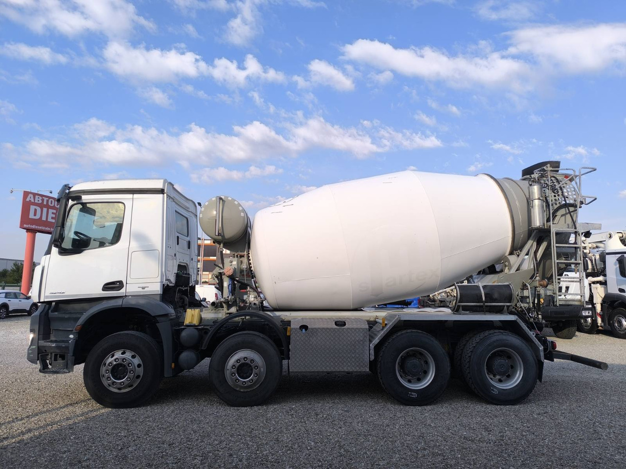 MERCEDES-BENZ AROCS 3242 CIFA 9M3 - Камион миксер за бетон: слика 4 MERCEDES-BENZ AROCS 3242 CIFA 9M3 - Камион миксер за бетон: слика 4