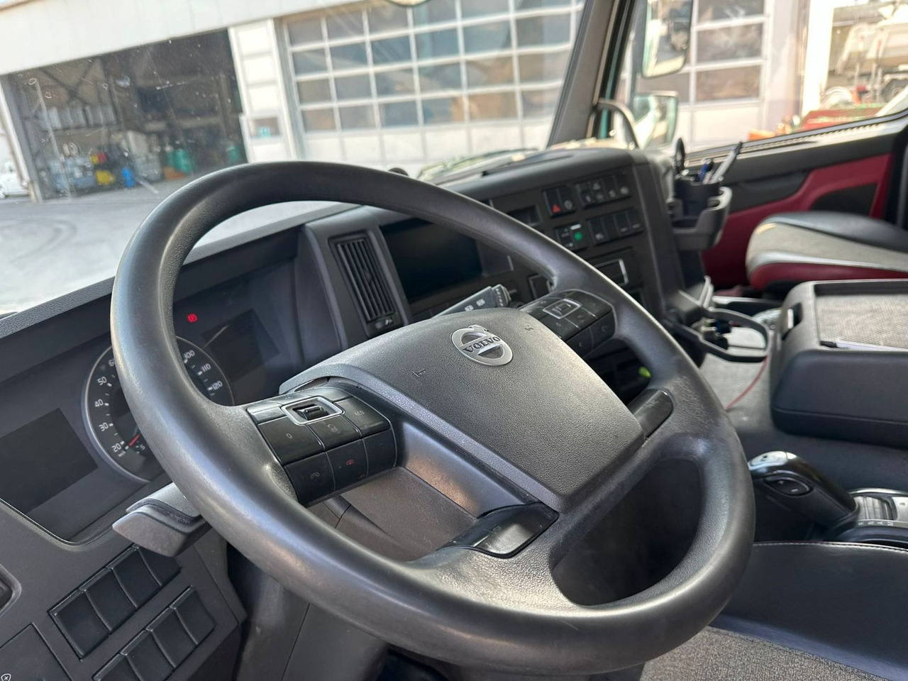 Volvo FMX 500 SCHWING S36SX - Камион со бетонска пумпа: слика 5 Volvo FMX 500 SCHWING S36SX - Камион со бетонска пумпа: слика 5