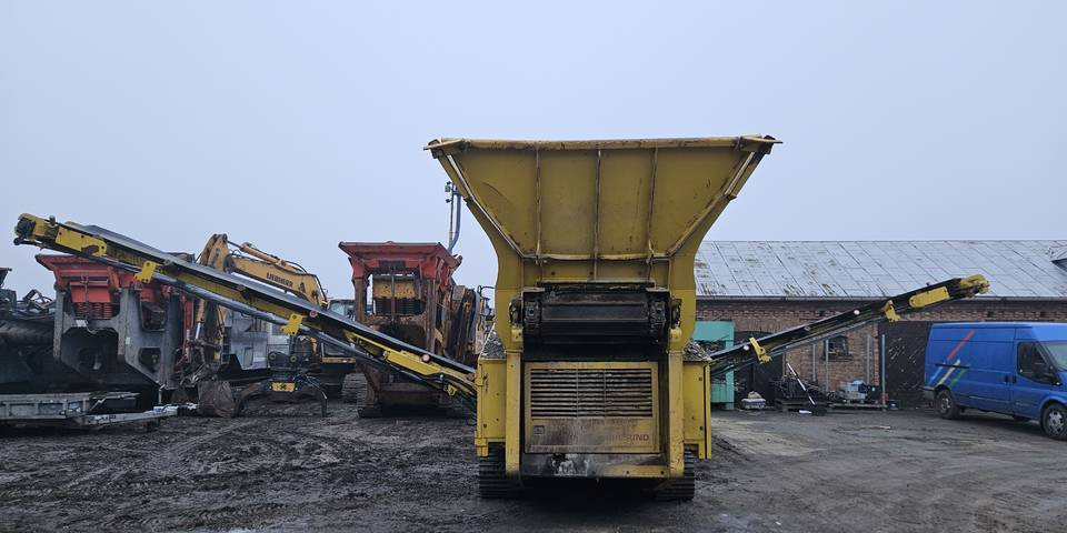 Przesiewacz mobilny Keestrack Combo 17t - Градежно сито: слика 4 Przesiewacz mobilny Keestrack Combo 17t - Градежно сито: слика 4