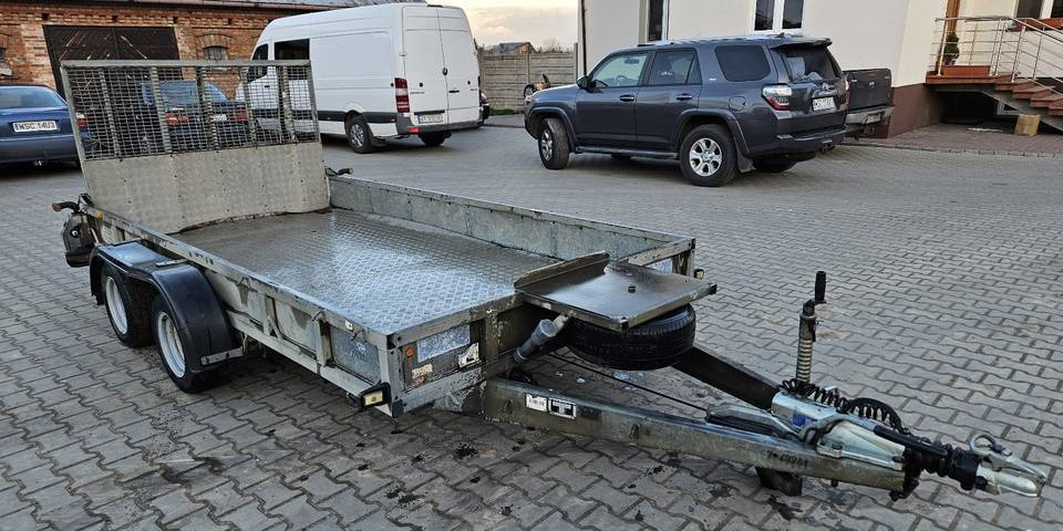 Лизинг на  Przyczepa laweta Ifor Williams GP126 3500 kg Przyczepa laweta Ifor Williams GP126 3500 kg: слика 8