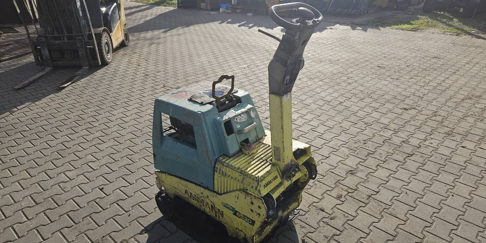 Zagęszczarka Ammann APH 6530 540 kg 2014 500 - Вибрациска плоча: слика 4 Zagęszczarka Ammann APH 6530 540 kg 2014 500 - Вибрациска плоча: слика 4