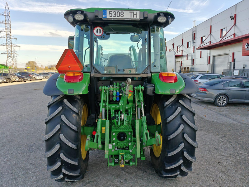 John Deere 5100M - Трактор: слика 4 John Deere 5100M - Трактор: слика 4