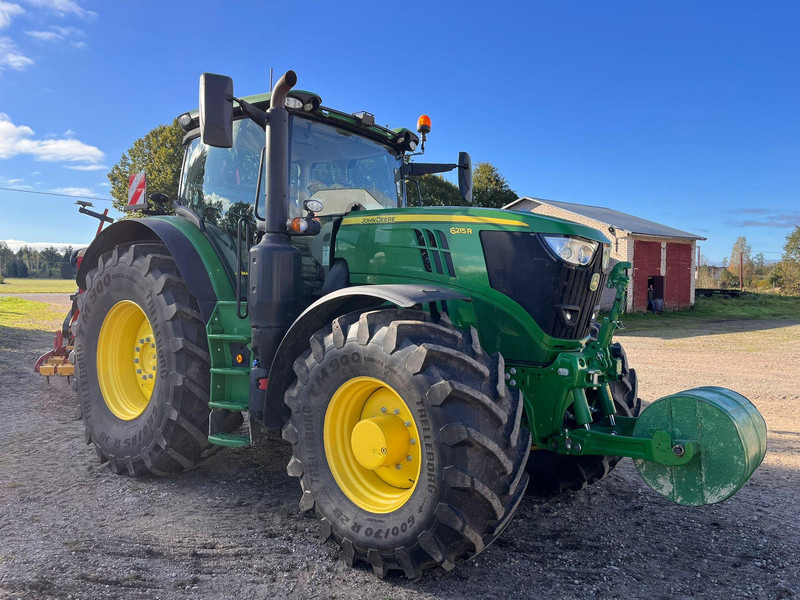 John Deere 6215R Autopowr - Трактор: слика 1 John Deere 6215R Autopowr - Трактор: слика 1