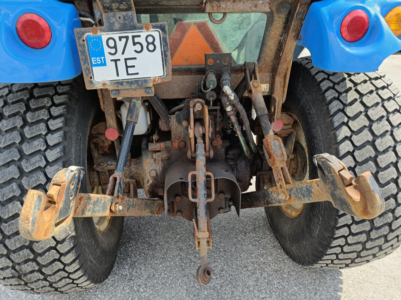 Трактор New Holland Boomer 40: слика 8 Трактор New Holland Boomer 40: слика 8