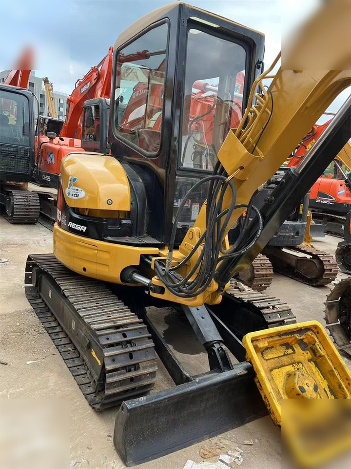 CATERPILLAR 303C CR - Мини багер: слика 4 CATERPILLAR 303C CR - Мини багер: слика 4
