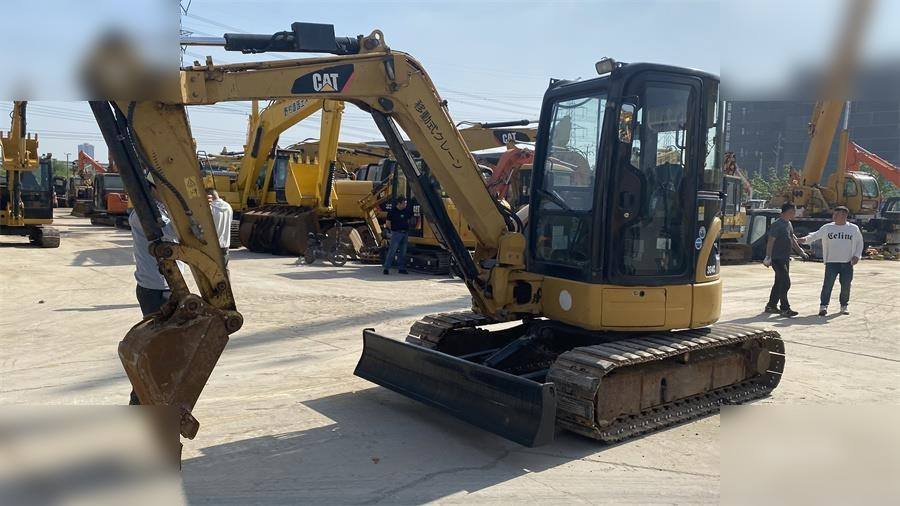CATERPILLAR 304C - Мини багер: слика 2 CATERPILLAR 304C - Мини багер: слика 2
