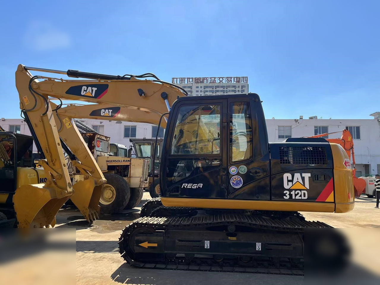 CATERPILLAR 312D - Багер гасеничар: слика 1 CATERPILLAR 312D - Багер гасеничар: слика 1
