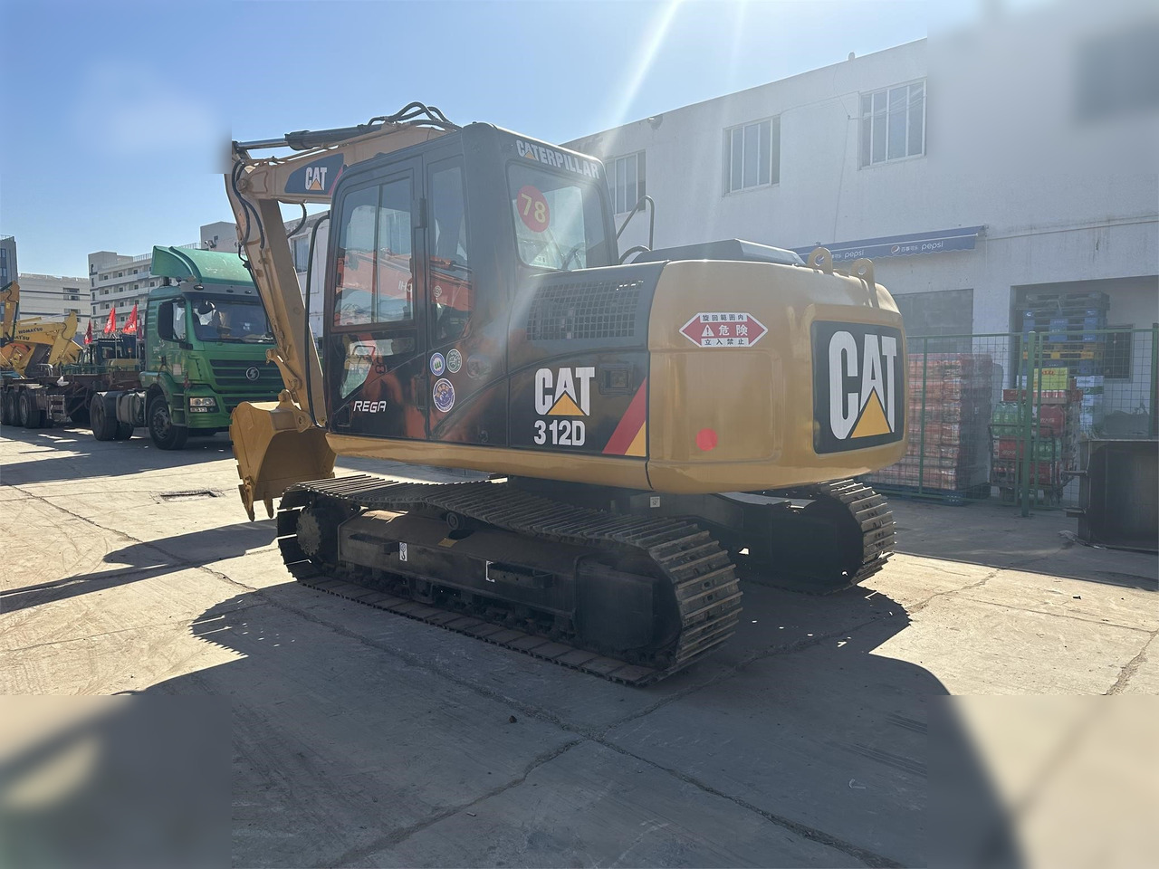 CATERPILLAR 312D - Багер гасеничар: слика 2 CATERPILLAR 312D - Багер гасеничар: слика 2