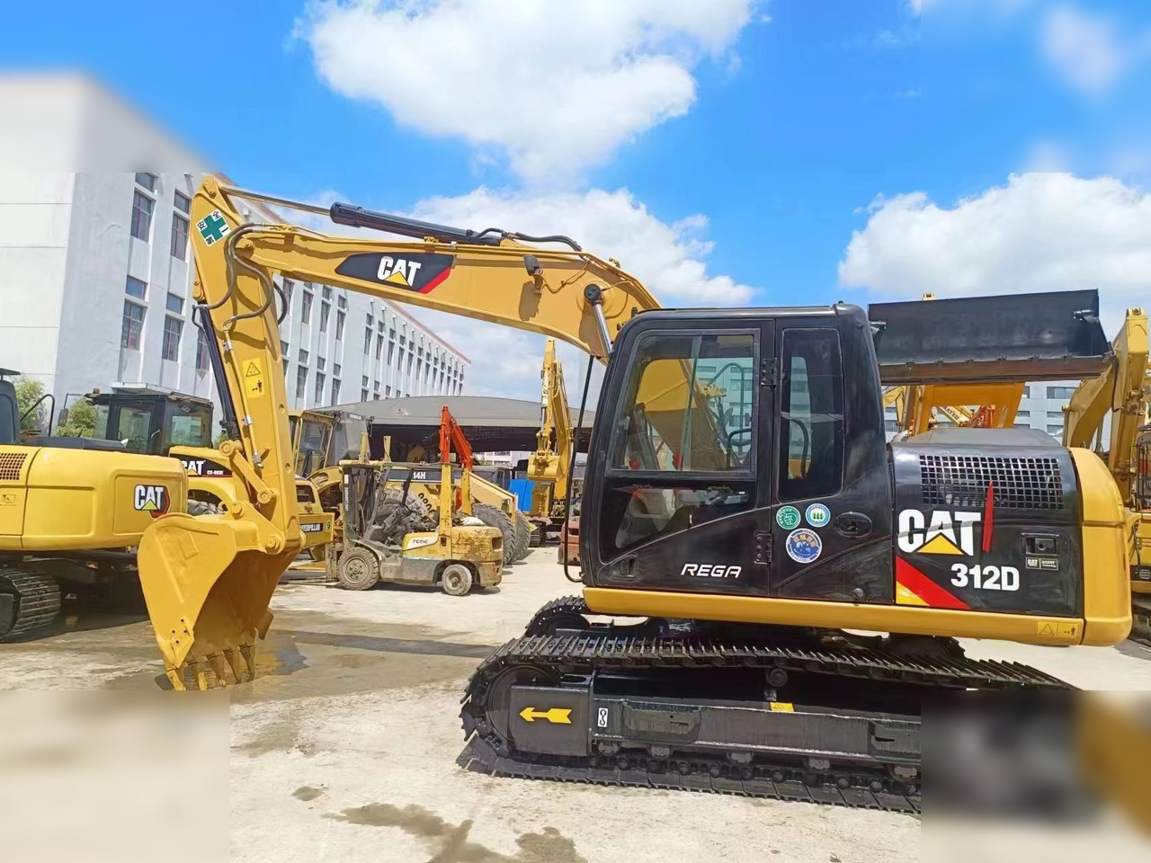 CATERPILLAR 312D - Багер гасеничар: слика 2 CATERPILLAR 312D - Багер гасеничар: слика 2
