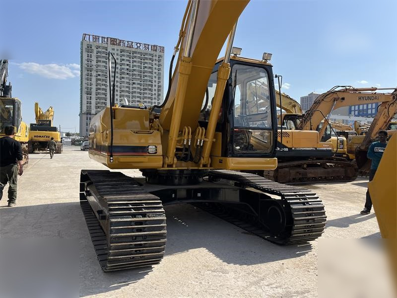 CATERPILLAR 320BL - Багер гасеничар: слика 3 CATERPILLAR 320BL - Багер гасеничар: слика 3