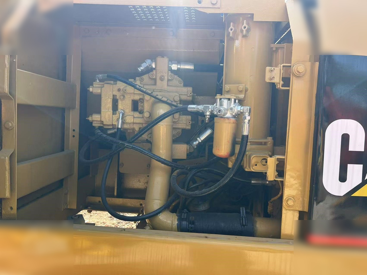 CATERPILLAR 320BL - Багер гасеничар: слика 5 CATERPILLAR 320BL - Багер гасеничар: слика 5