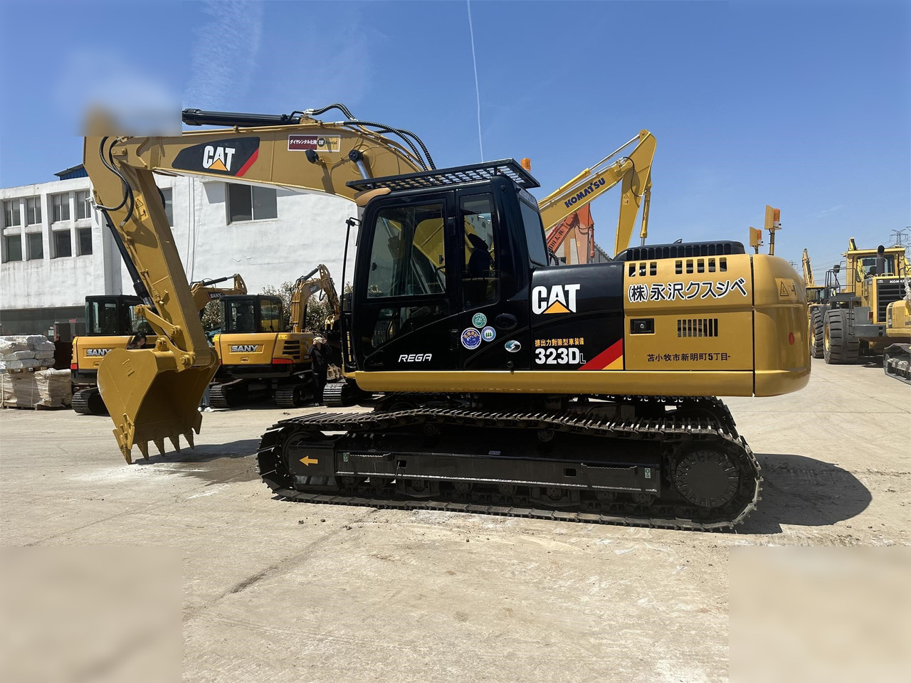 CATERPILLAR 323DL - Багер гасеничар: слика 1 CATERPILLAR 323DL - Багер гасеничар: слика 1