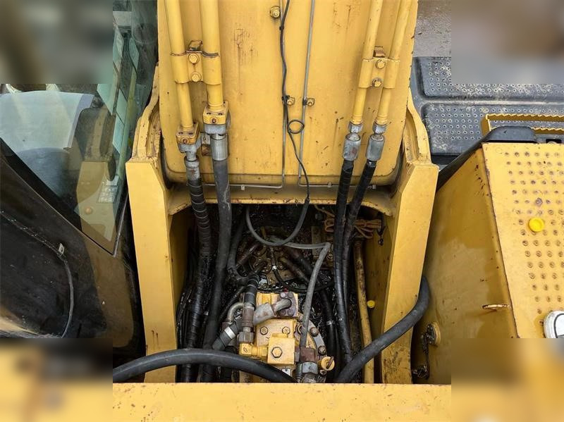 CATERPILLAR 329D - Багер гасеничар: слика 3 CATERPILLAR 329D - Багер гасеничар: слика 3