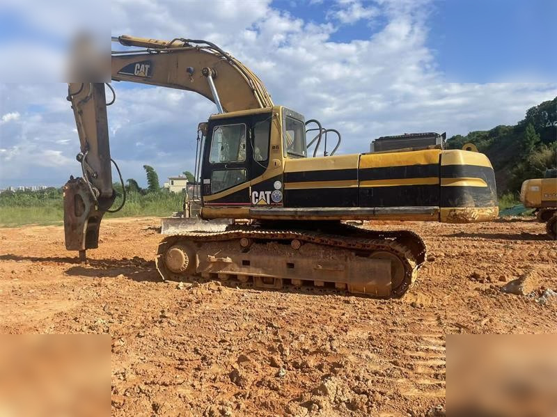 CATERPILLAR 330B - Багер гасеничар: слика 1 CATERPILLAR 330B - Багер гасеничар: слика 1