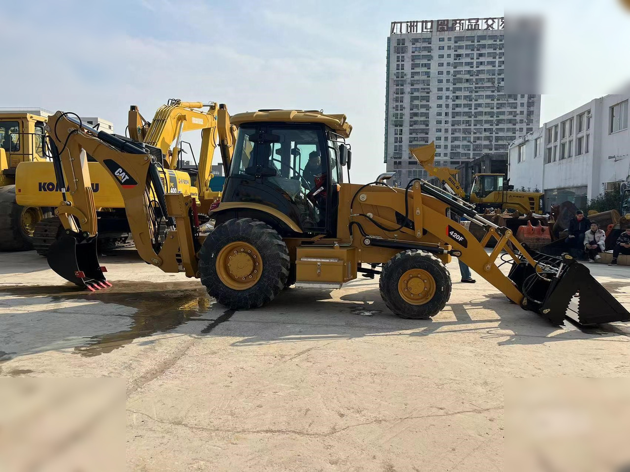 CATERPILLAR 420F - Ровокопач: слика 2 CATERPILLAR 420F - Ровокопач: слика 2