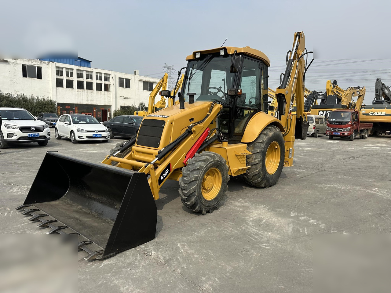 CATERPILLAR 420F - Ровокопач: слика 2 CATERPILLAR 420F - Ровокопач: слика 2