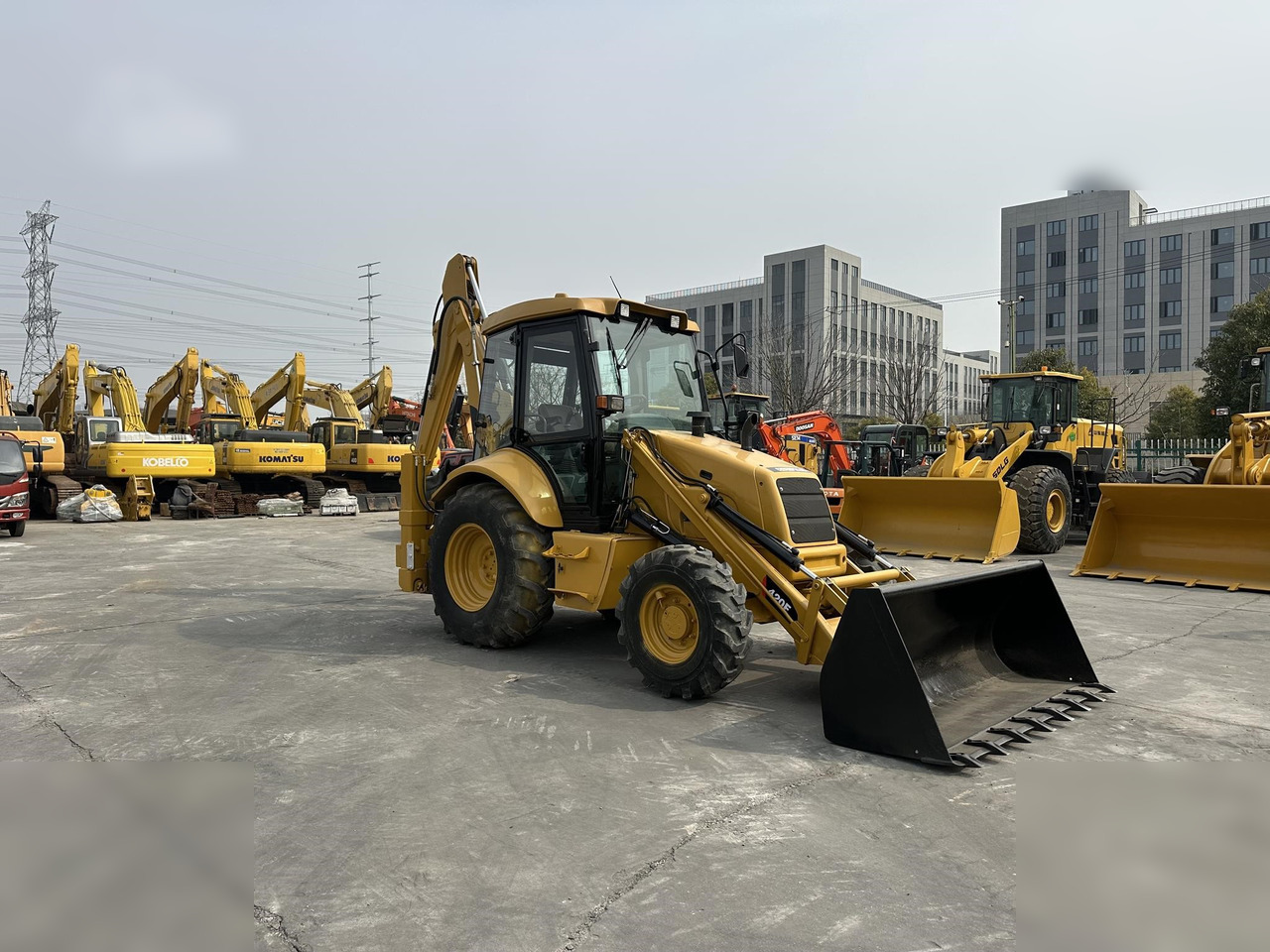 CATERPILLAR 420F - Ровокопач: слика 3 CATERPILLAR 420F - Ровокопач: слика 3