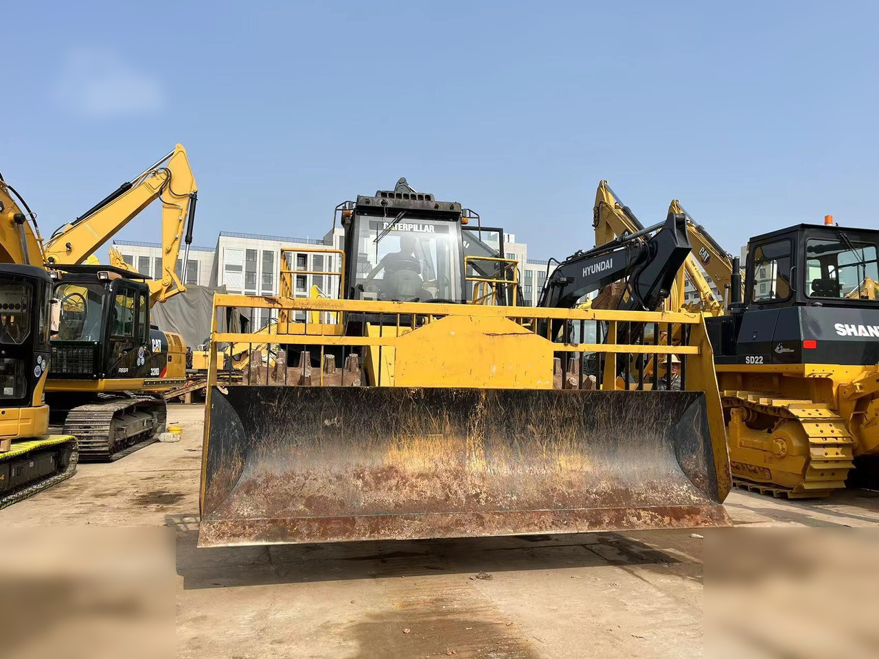 CATERPILLAR 826G - Компактор: слика 3 CATERPILLAR 826G - Компактор: слика 3