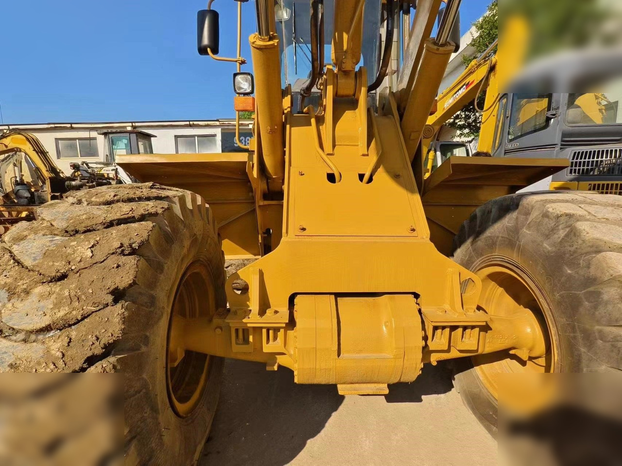 CATERPILLAR 938F - Натоварувач на тркала: слика 5 CATERPILLAR 938F - Натоварувач на тркала: слика 5