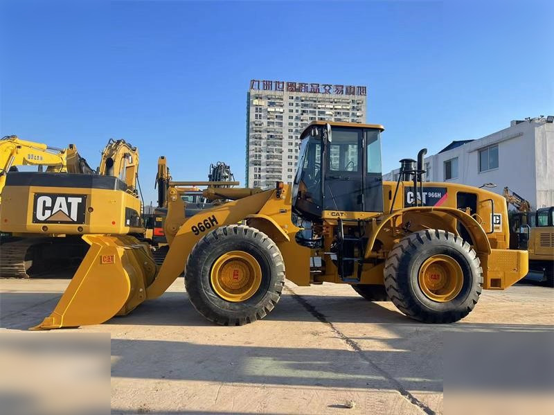 CATERPILLAR 966H - Натоварувач на тркала: слика 1 CATERPILLAR 966H - Натоварувач на тркала: слика 1