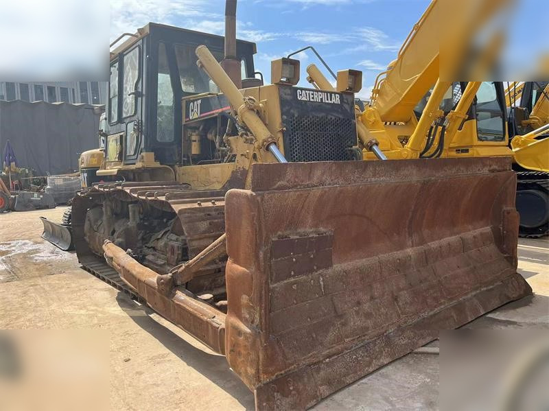 CATERPILLAR D6G - Булдожер: слика 2 CATERPILLAR D6G - Булдожер: слика 2