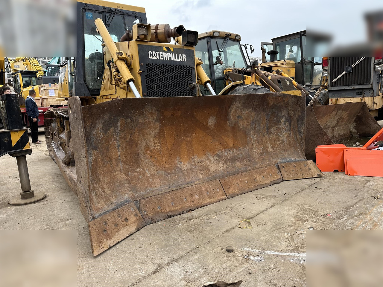 CATERPILLAR D6G2 XL - Булдожер: слика 3 CATERPILLAR D6G2 XL - Булдожер: слика 3