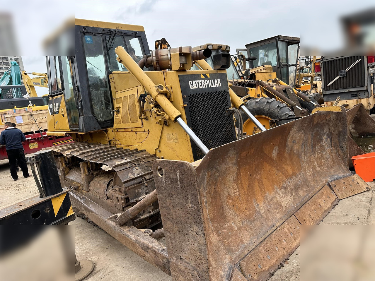 CATERPILLAR D6G2 XL - Булдожер: слика 4 CATERPILLAR D6G2 XL - Булдожер: слика 4