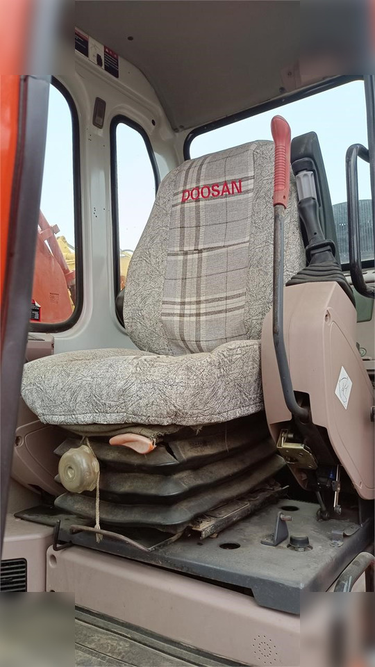 DOOSAN DH220 LC-7 - Багер гасеничар: слика 4 DOOSAN DH220 LC-7 - Багер гасеничар: слика 4