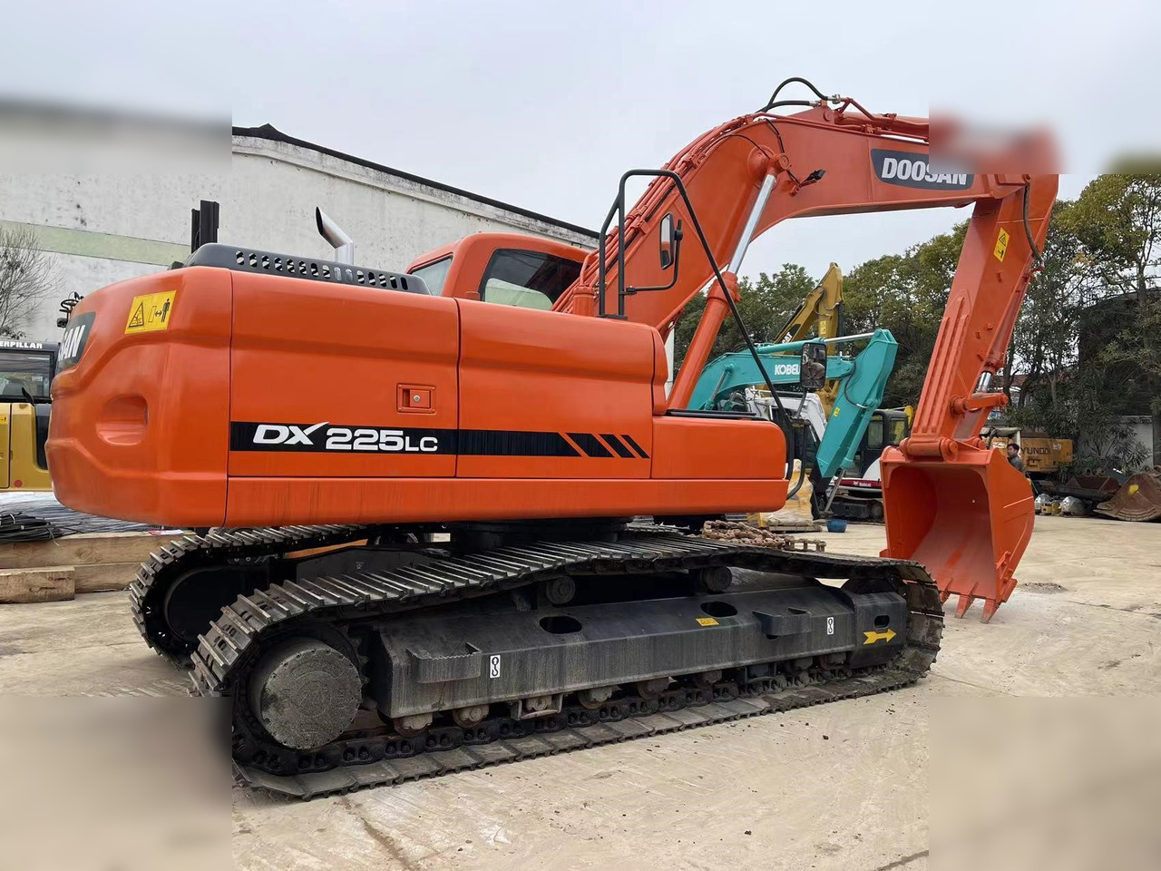 DOOSAN DX225 LC - Багер гасеничар: слика 3 DOOSAN DX225 LC - Багер гасеничар: слика 3