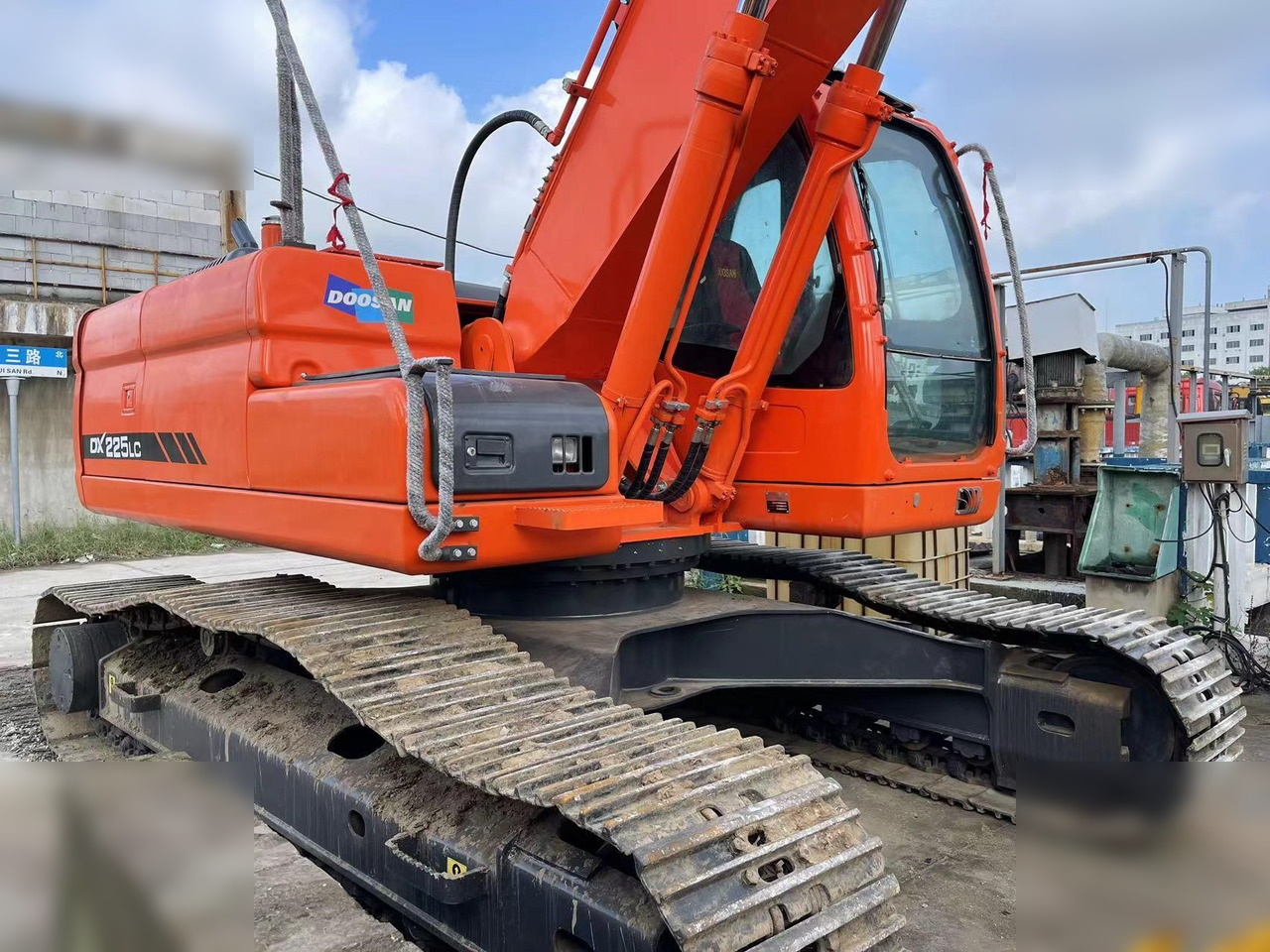 DOOSAN DX225 LCA - Багер гасеничар: слика 2 DOOSAN DX225 LCA - Багер гасеничар: слика 2