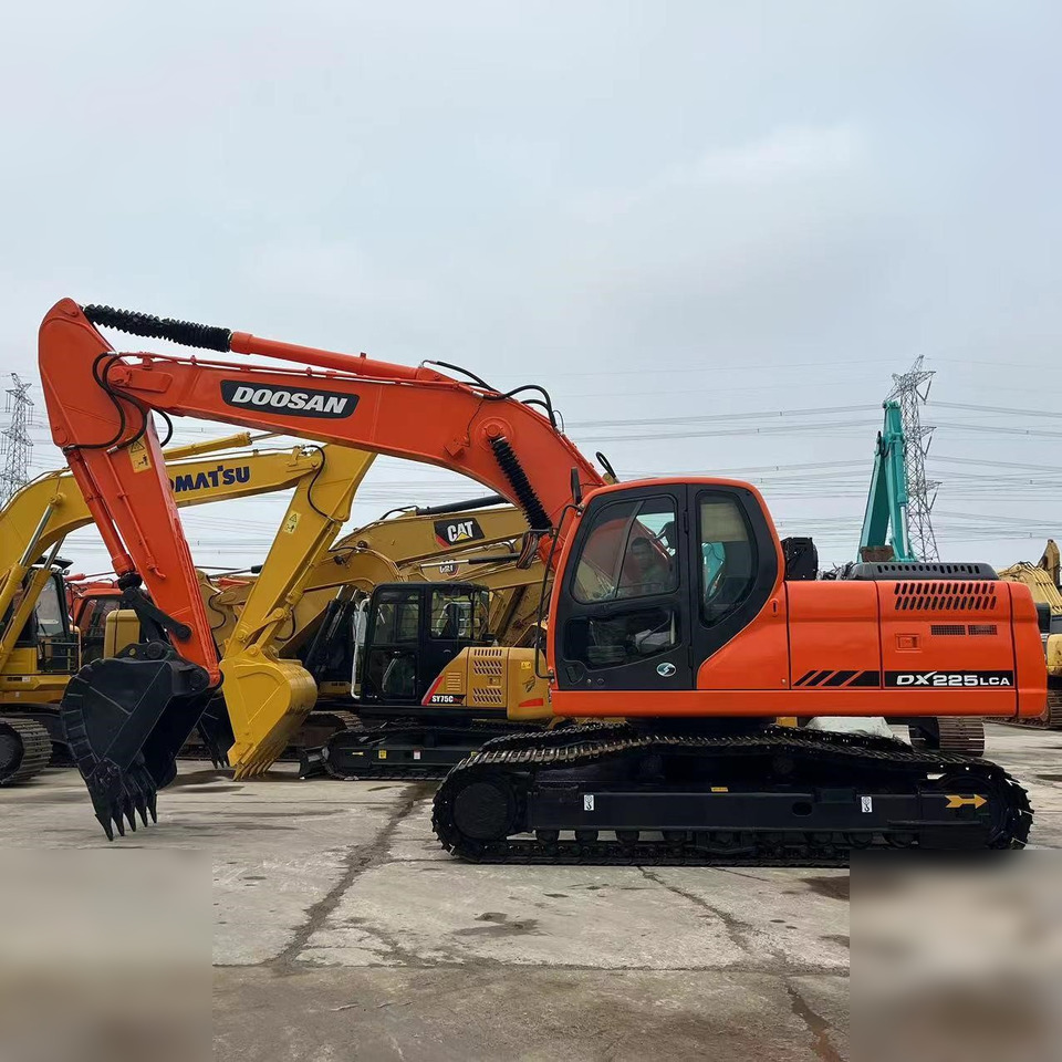 DOOSAN DX225 LCA - Багер гасеничар: слика 1 DOOSAN DX225 LCA - Багер гасеничар: слика 1