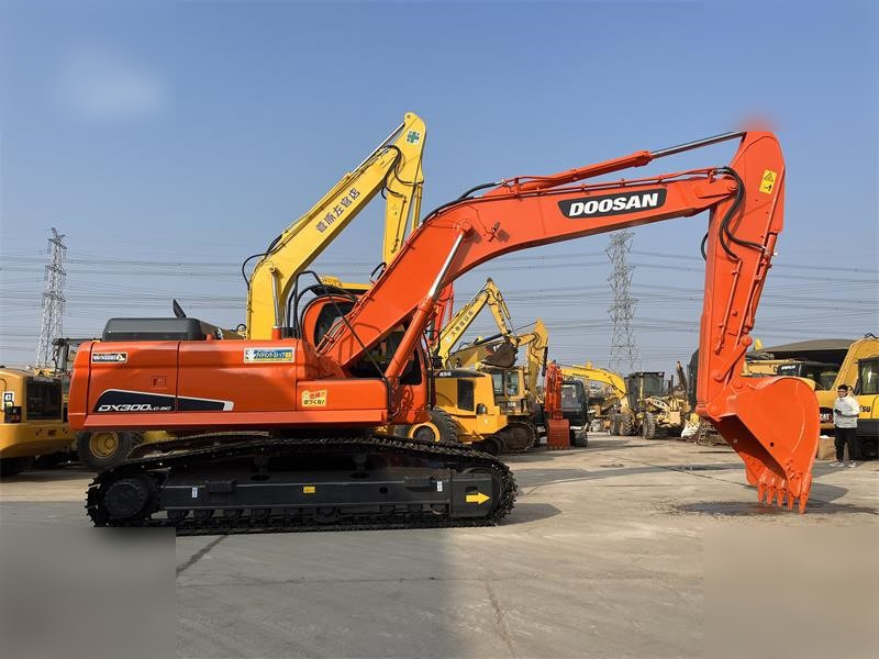DOOSAN DX300 LC-9C - Багер гасеничар: слика 2 DOOSAN DX300 LC-9C - Багер гасеничар: слика 2