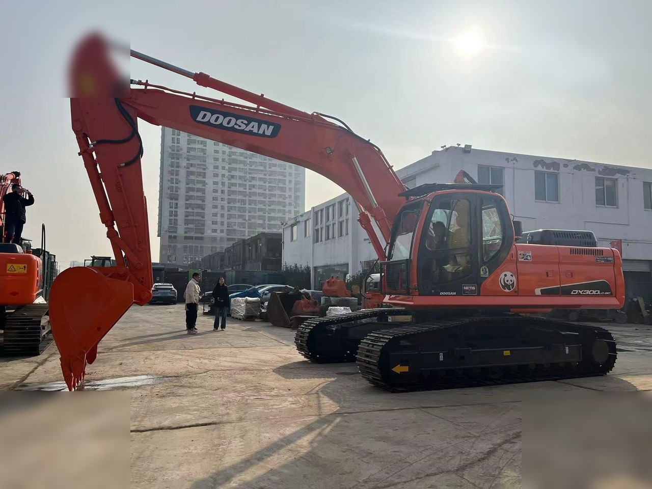 DOOSAN DX300 LC-9C - Багер гасеничар: слика 1 DOOSAN DX300 LC-9C - Багер гасеничар: слика 1
