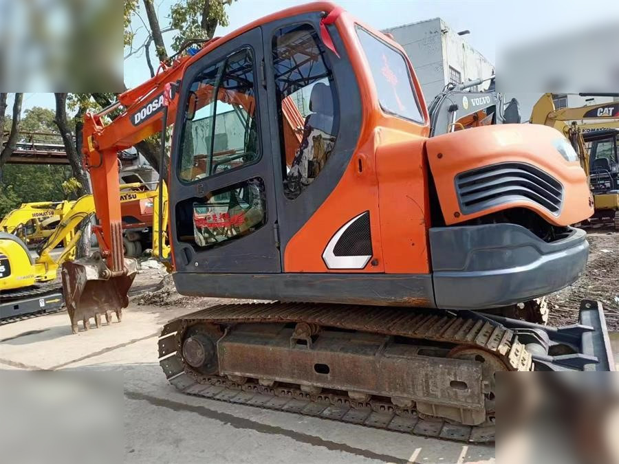 DOOSAN DX75-9C - Багер гасеничар: слика 3 DOOSAN DX75-9C - Багер гасеничар: слика 3