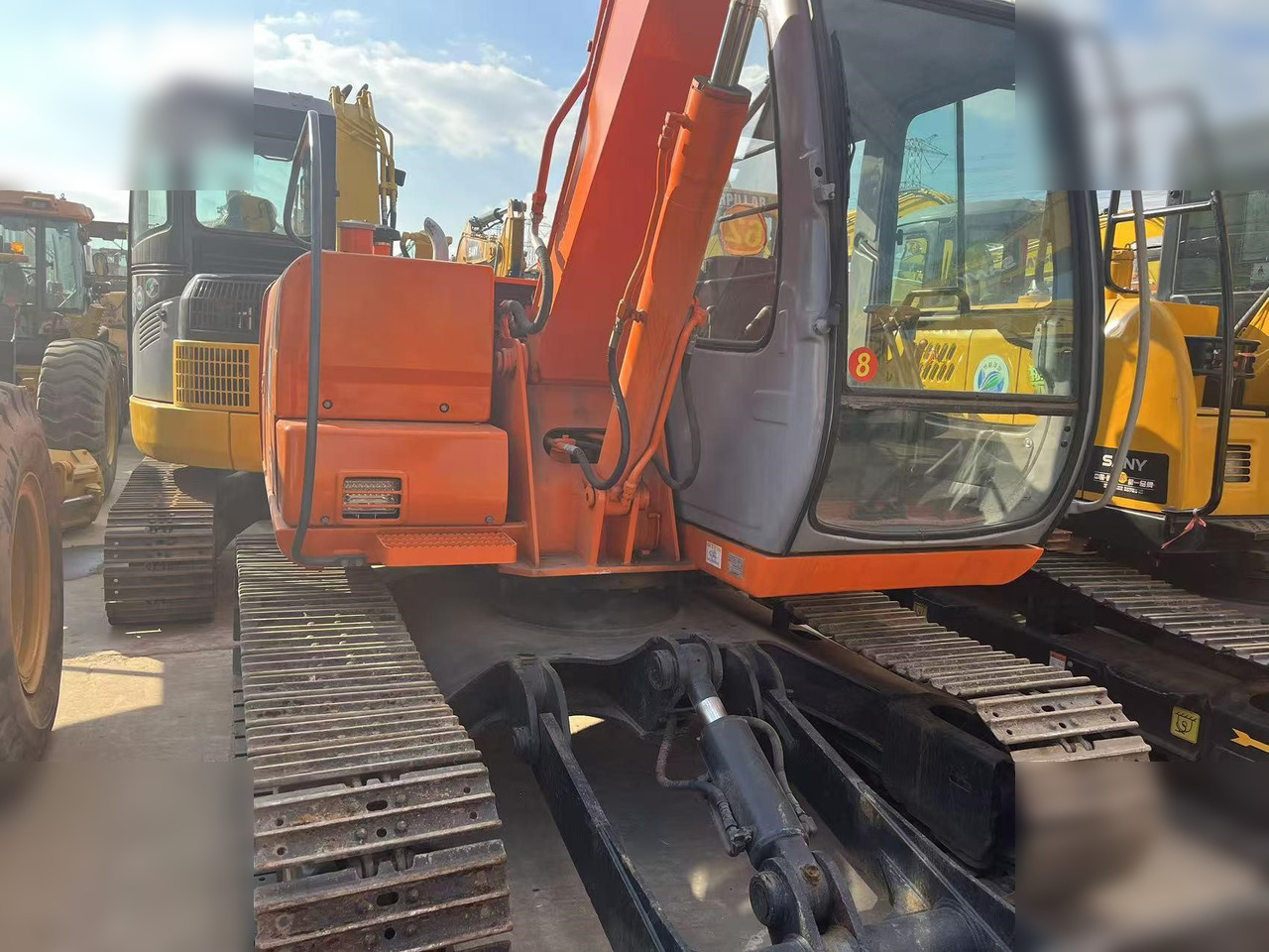 HITACHI EX60 - Багер гасеничар: слика 4 HITACHI EX60 - Багер гасеничар: слика 4