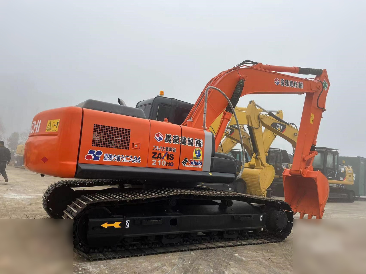 HITACHI ZX210 LC-3G - Багер гасеничар: слика 2 HITACHI ZX210 LC-3G - Багер гасеничар: слика 2