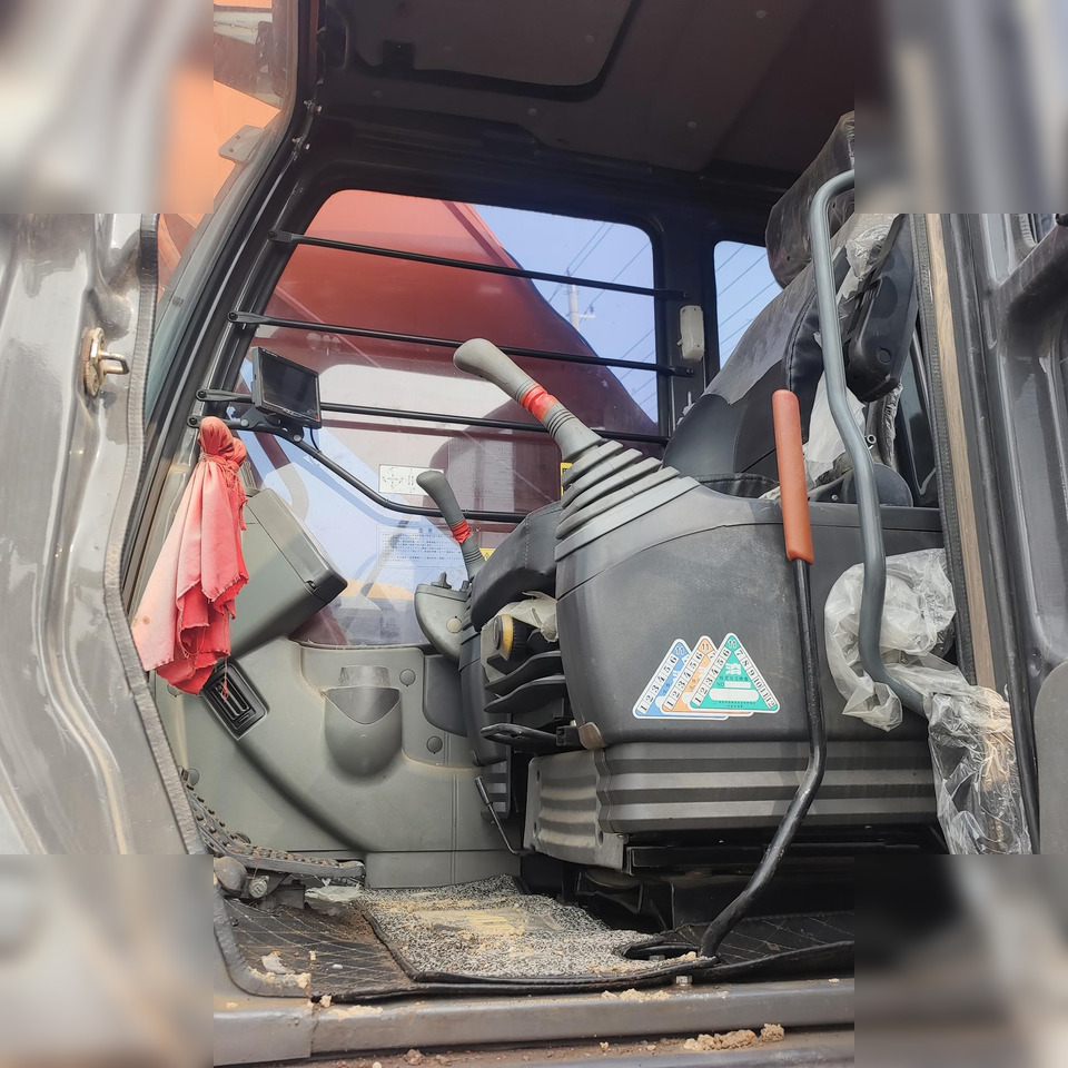 HITACHI ZX350 - Багер гасеничар: слика 5 HITACHI ZX350 - Багер гасеничар: слика 5